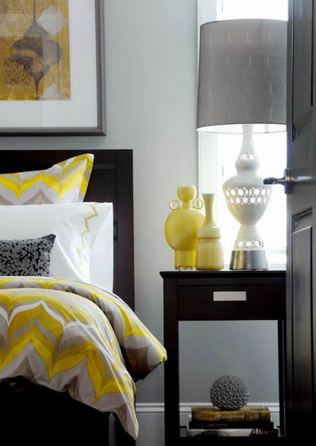 žuta posteljina i detalji u spavaćoj sobi